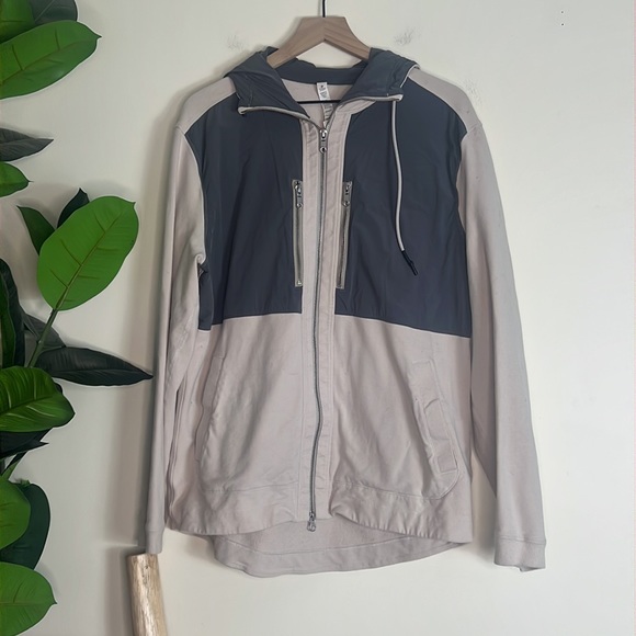 Lululemon Dispatch Hoodie Size XL - Picture 2 of 9